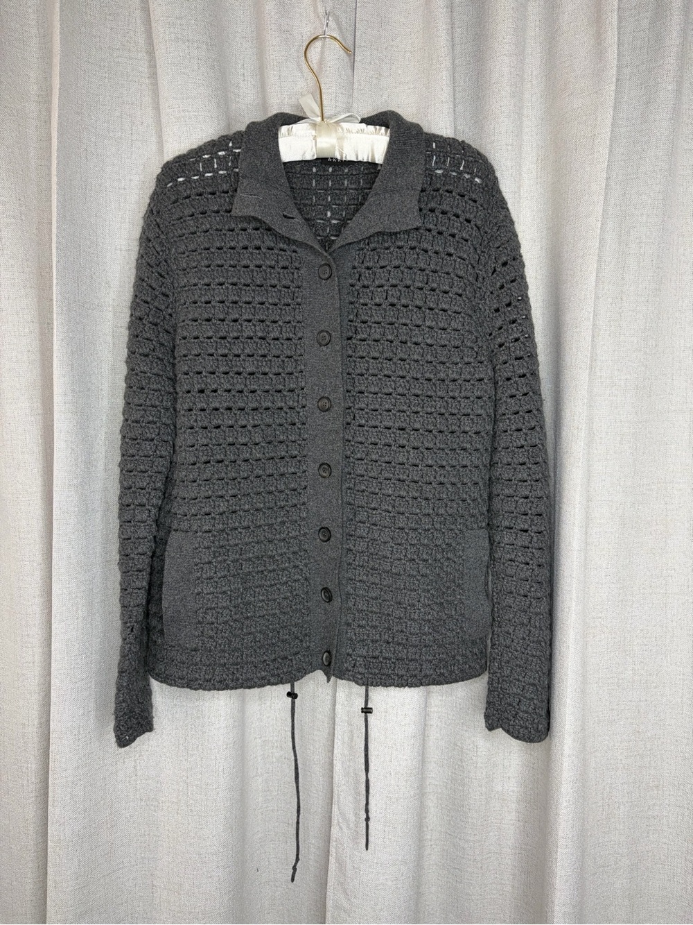 Akris Cashmere Dark Gray Crochet Button-Front Cardigan